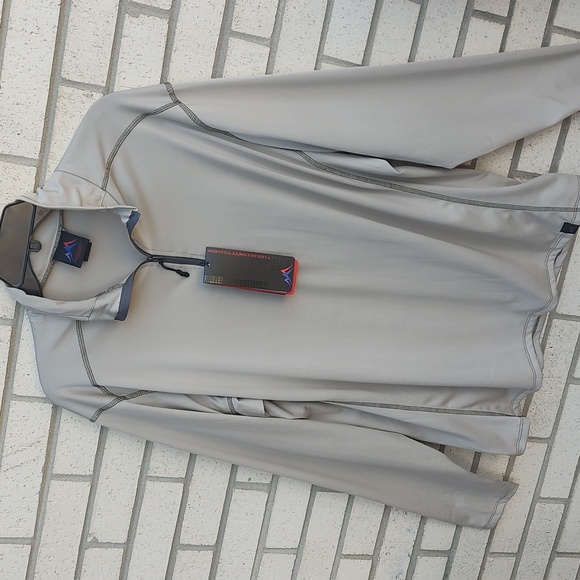 Tan Pullover** - Picture 4 of 10